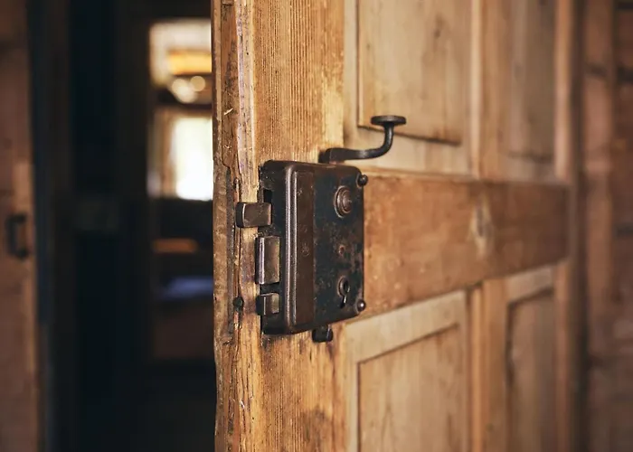 Weisse Wand Almen Chalet *