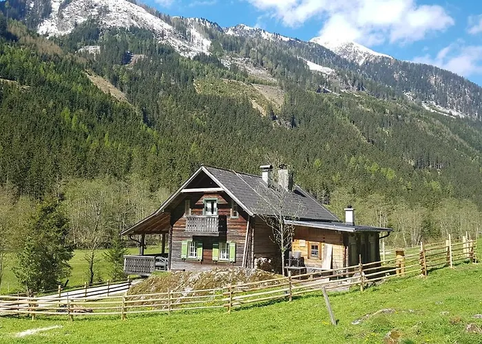 Chalet Weisse Wand Almen