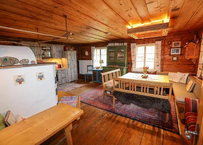 Chalet Weisse Wand Almen